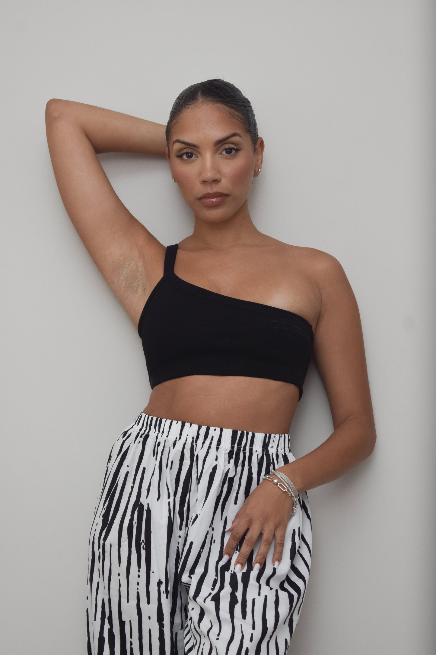 ASSIMETRIC CROPPED TOP