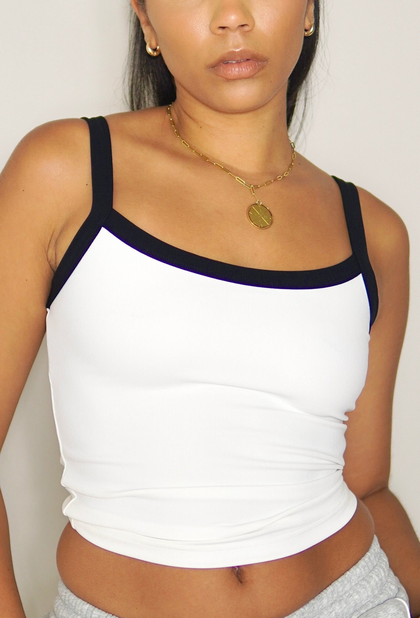 Basic top white with black strap